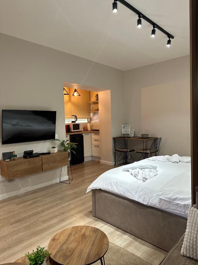 4Seasonsgea , Deluxe Studio , City Centre , Tirana Zewnętrze zdjęcie
