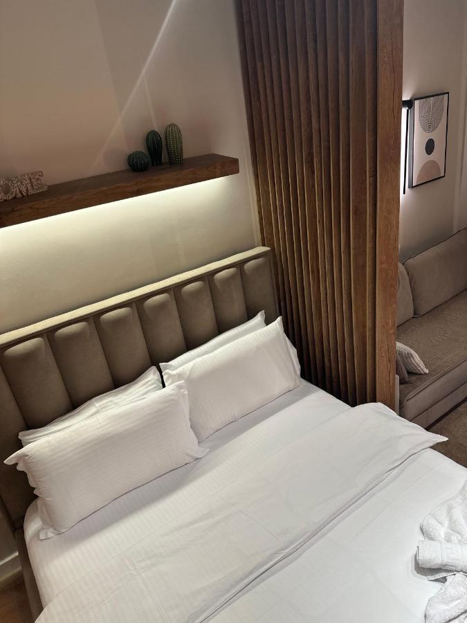 4Seasonsgea , Deluxe Studio , City Centre , Tirana Zewnętrze zdjęcie
