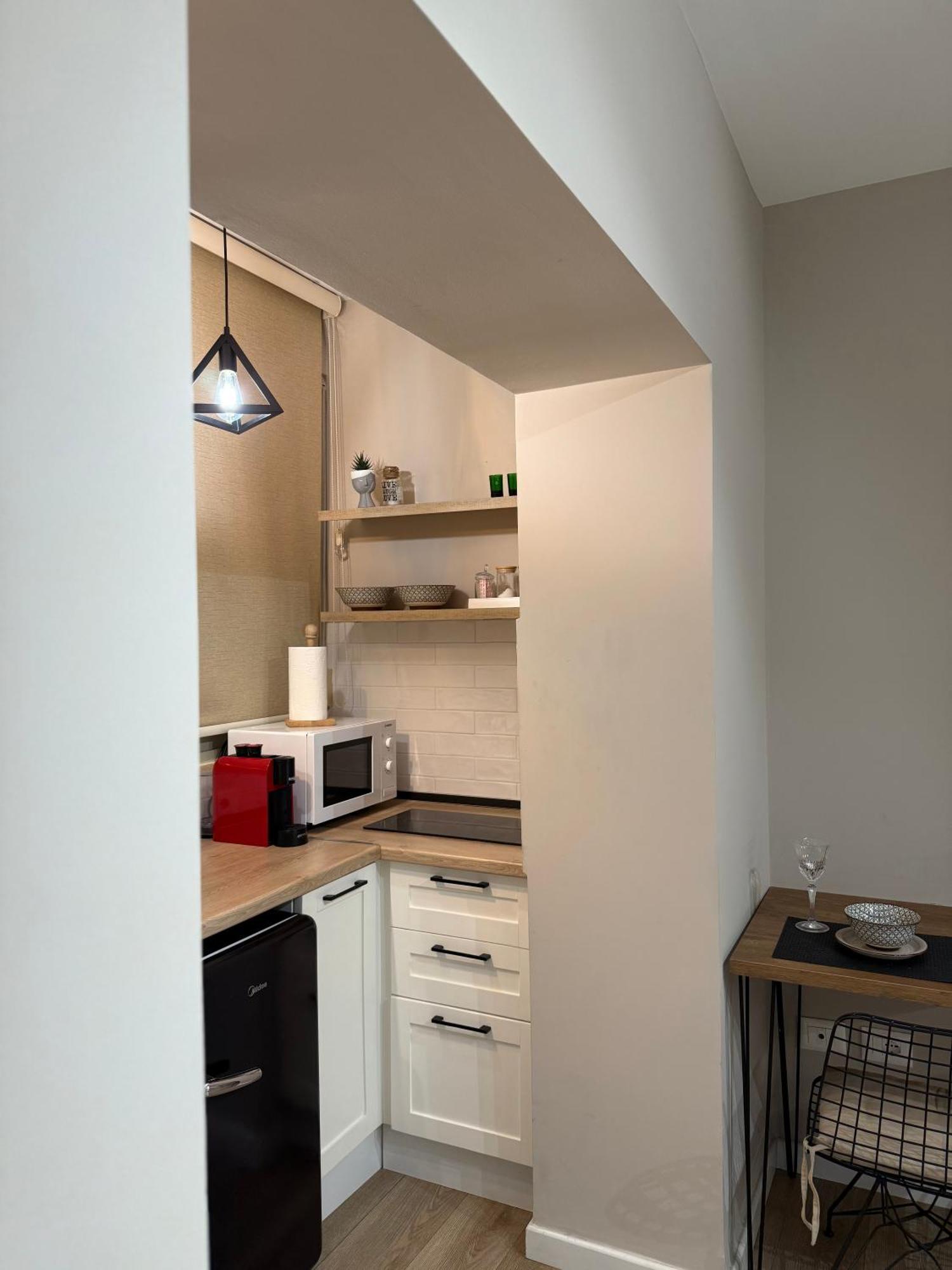 4Seasonsgea , Deluxe Studio , City Centre , Tirana Zewnętrze zdjęcie